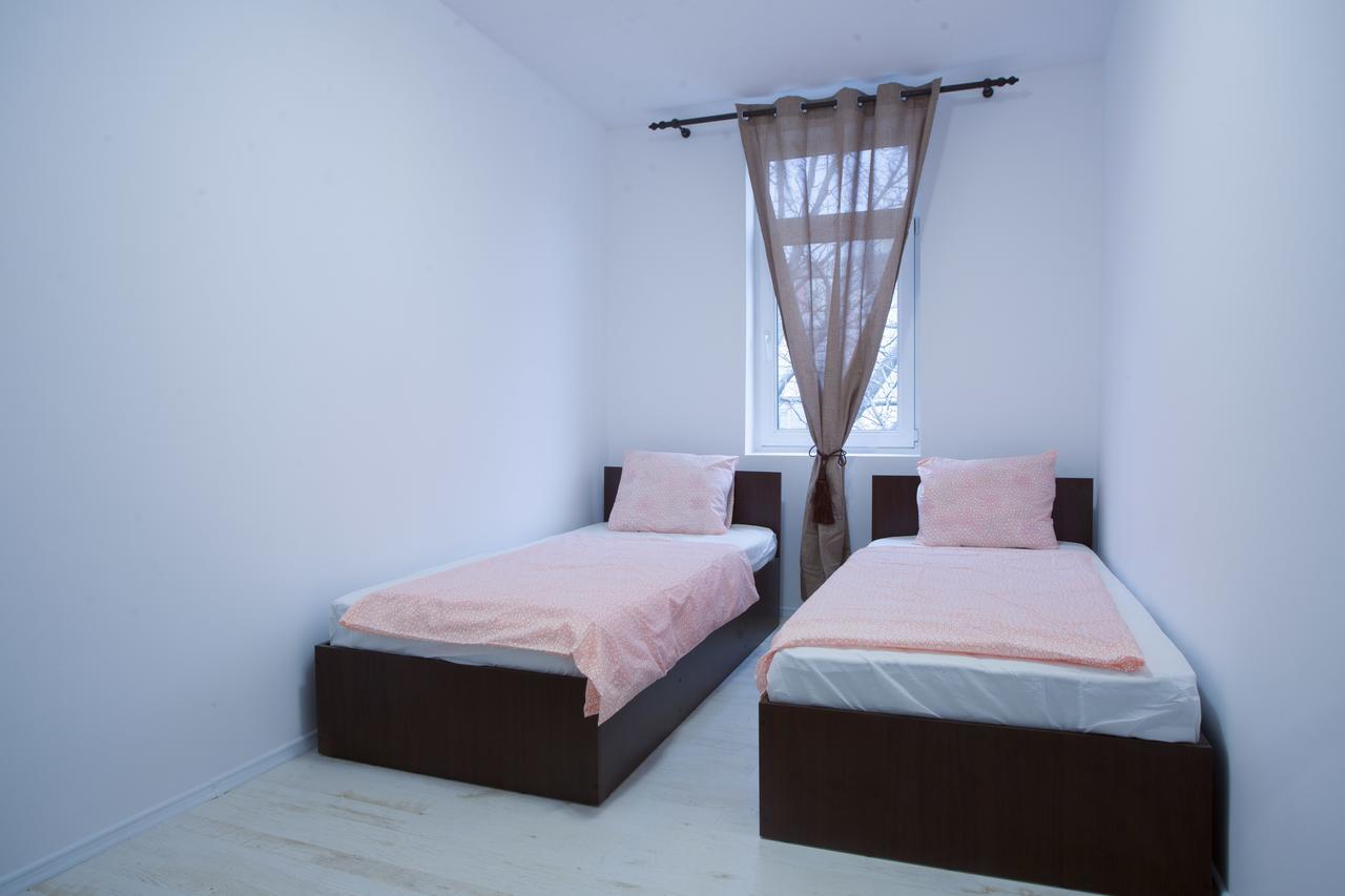 La Vila Maria Букурещ Екстериор снимка